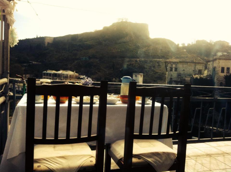 Ruols Guesthouse Gjirokaster Exterior photo