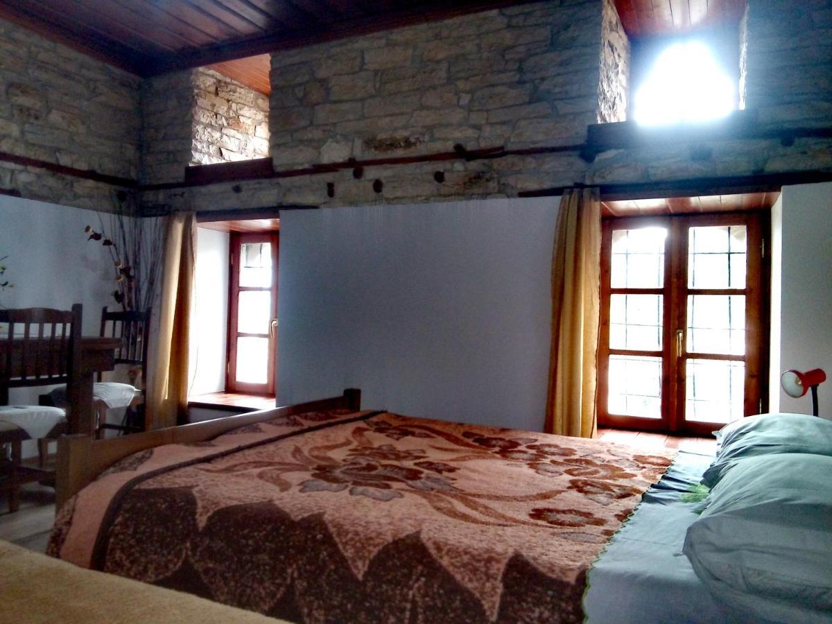 Ruols Guesthouse Gjirokaster Exterior photo