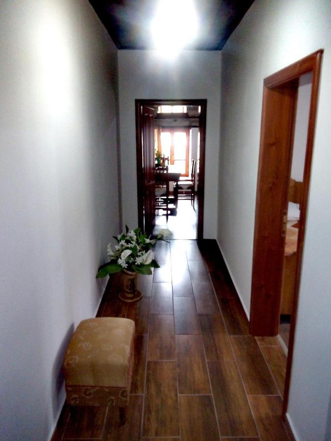 Ruols Guesthouse Gjirokaster Exterior photo