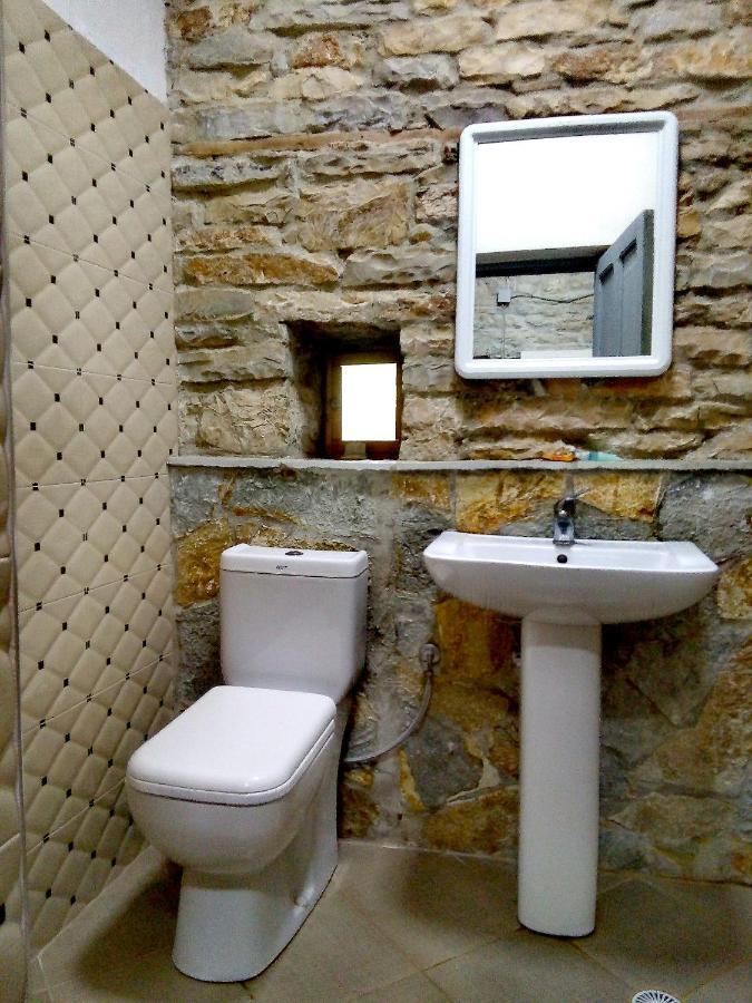 Ruols Guesthouse Gjirokaster Exterior photo